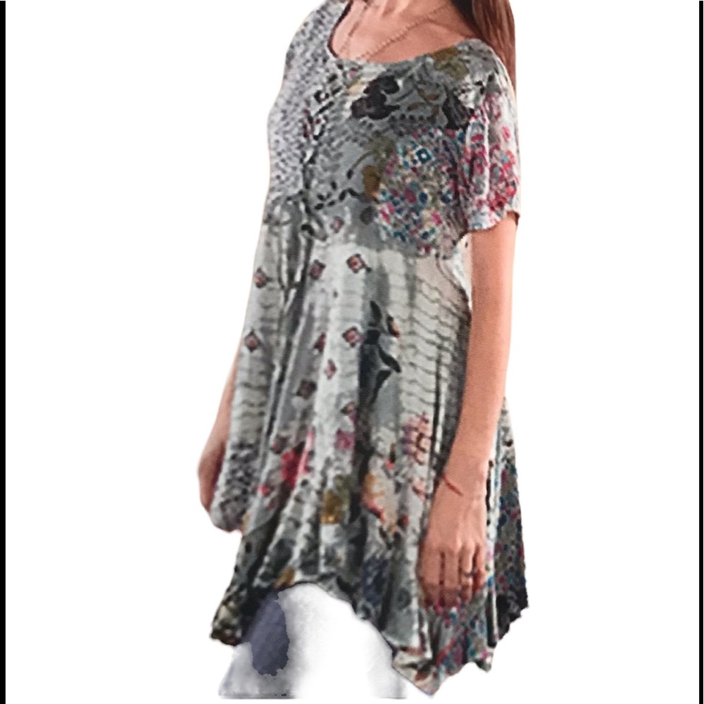 NWT.  BLOUSE by Sacred Threads S/M.   CL/GR05
